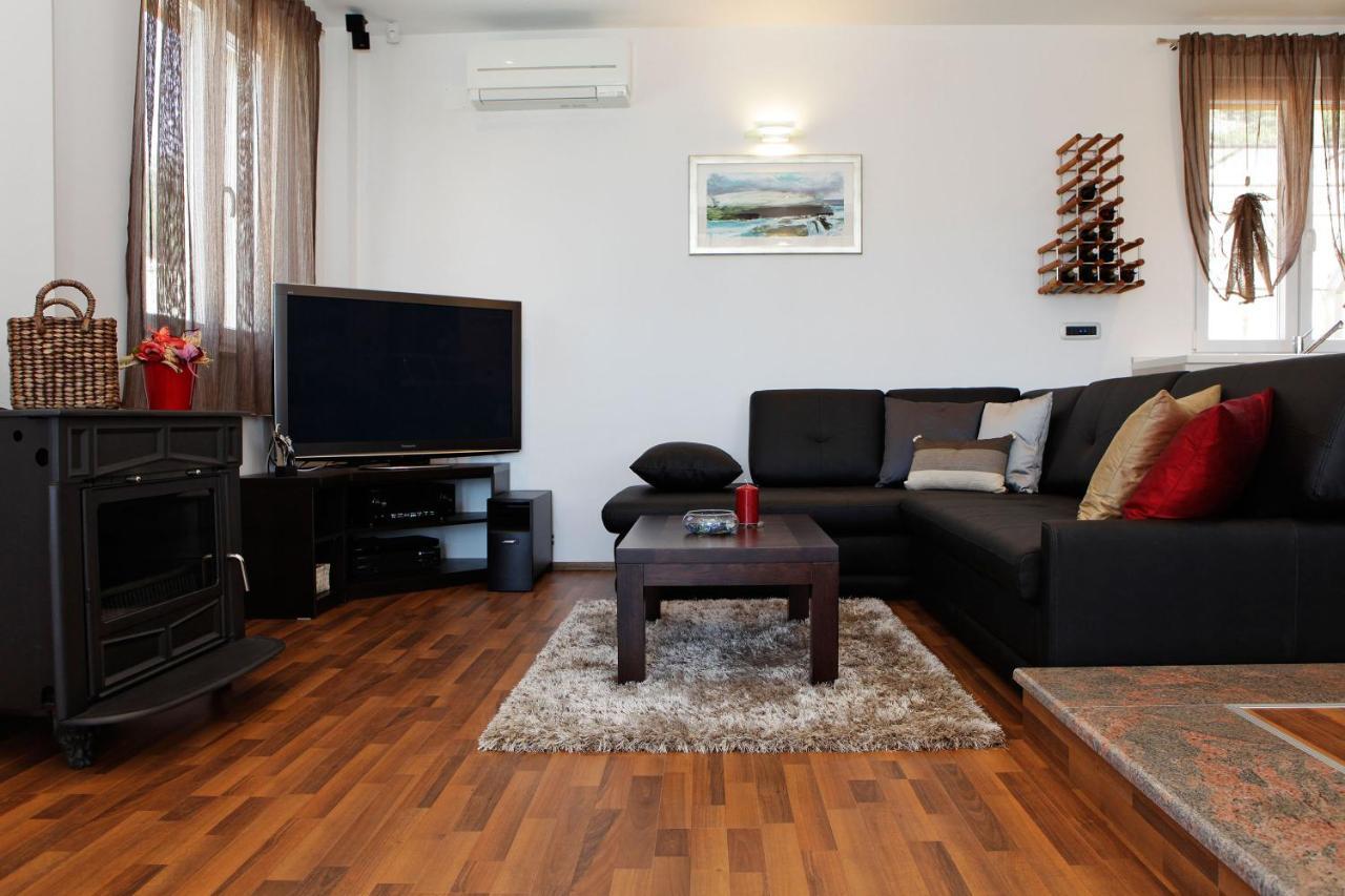 בול Villa Nera מראה חיצוני תמונה